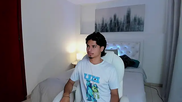 MathewAdams online show from October 24, 2025, 7:46 pm