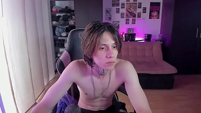 Snapshot of xIce_Boy chatting on May 8, 2026, 8:56 pm xIce Boy online show from May 8, 2026, 8:56 pm
