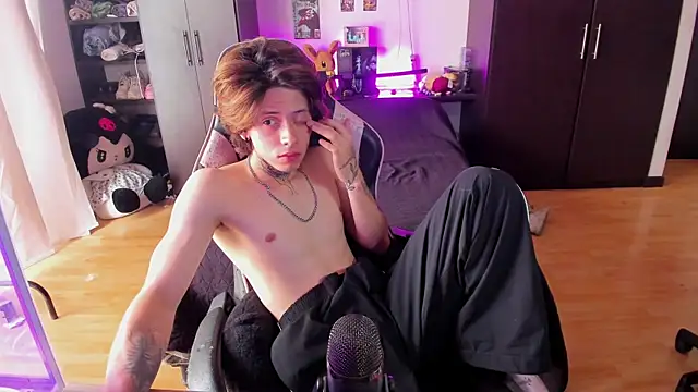 xIce Boy online show from April 7, 2026, 5:37 pm