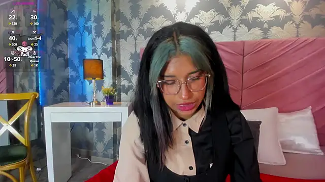 Karin Ks online show from November 19, 2025, 7:36 pm