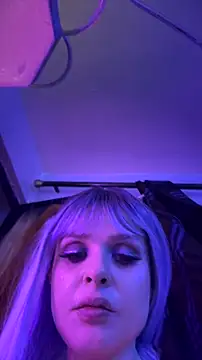 LoganPeny online show from November 21, 2025, 5:28 am