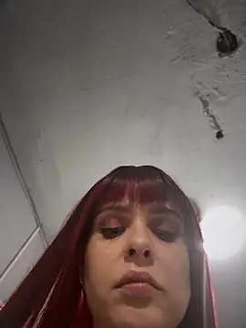 Snapshot of LoganPeny chatting on February 5, 2026, 8:10 am LoganPeny online show from February 5, 2026, 8:10 am