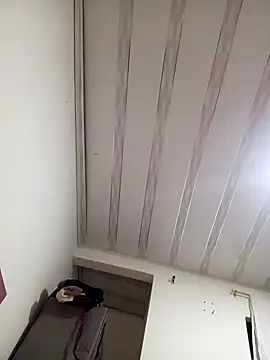 Snapshot of melany-92xxx chatting on November 14, 2025, 12:20 pm melany-92xxx online show from November 14, 2025, 12:20 pm