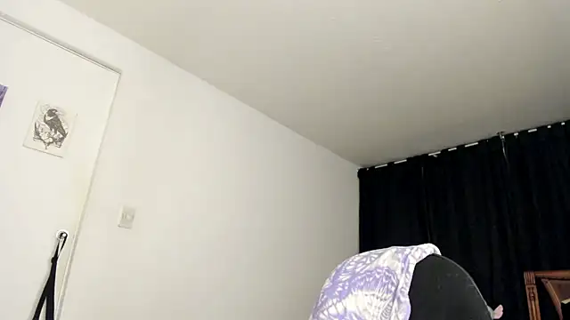 Hat girl online show from July 1, 2026, 5:08 am