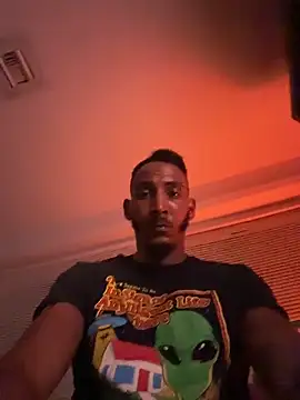 Snapshot of Foxdaguy chatting on November 15, 2025, 7:01 am Foxdaguy online show from November 15, 2025, 7:01 am