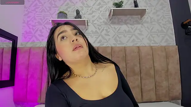 Snapshot of MelinaCruz chatting on December 17, 2025, 4:06 am MelinaCruz online show from December 17, 2025, 4:06 am