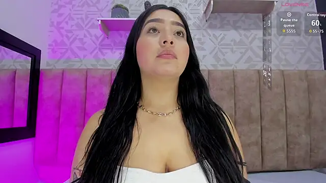 Snapshot of MelinaCruz chatting on December 16, 2025, 3:55 am MelinaCruz online show from December 16, 2025, 3:55 am