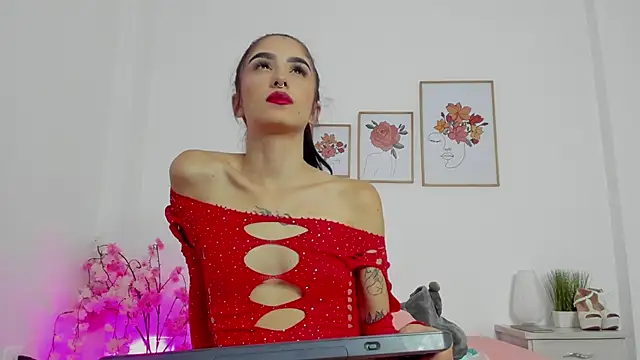 alana 111 online show from October 11, 2025, 2:56 am