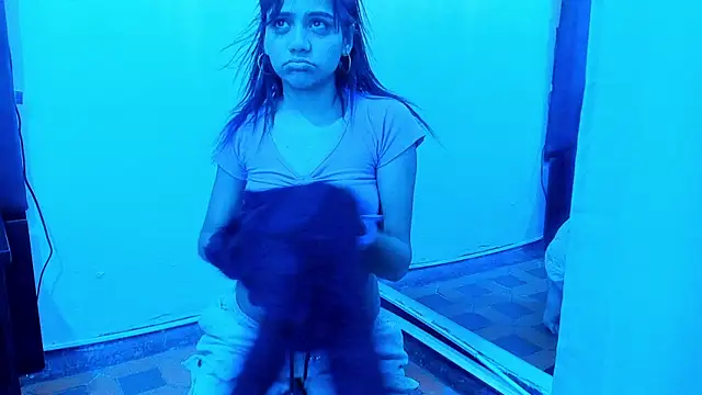 Zaira Angel online show from September 9, 2025, 3:38 am