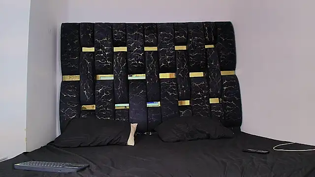 chris blake   online show from November 23, 2025, 6:07 pm