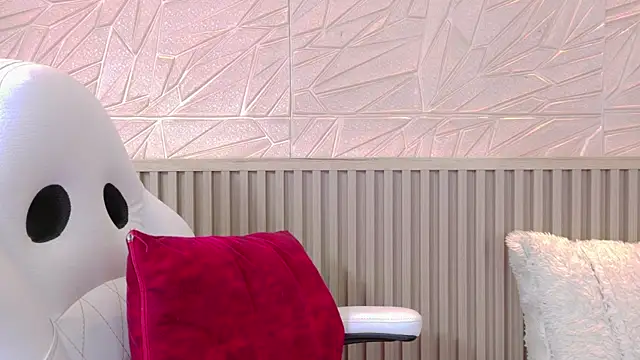 Gaviluc  online show from April 18, 2026, 12:29 pm