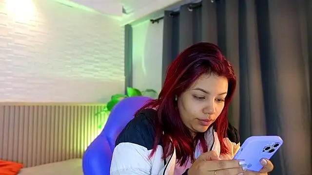 TiffanyWalk online show from January 6, 2026, 12:31 pm