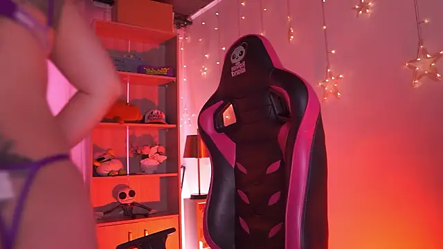 Madison Mayer online show from February 18, 2026, 12:56 pm