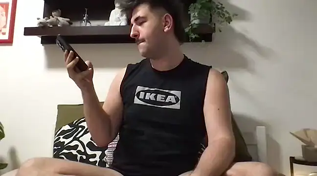 Snapshot of bigboyZ6 chatting on March 17, 2025, 7:58 pm bigboyZ6 online show from March 17, 2025, 7:58 pm