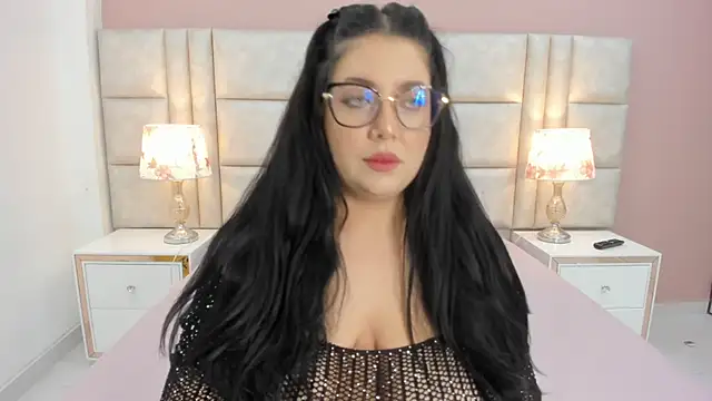 Snapshot of Amara_Sinclair chatting on March 16, 2025, 8:43 pm Amara Sinclair online show from March 16, 2025, 8:43 pm