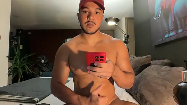 Snapshot of highlatin_guysoficial chatting on June 15, 2026, 9:42 am highlatin guysoficial online show from June 15, 2026, 9:42 am