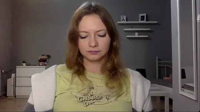 MillieShow online show from November 2, 2025, 10:15 pm