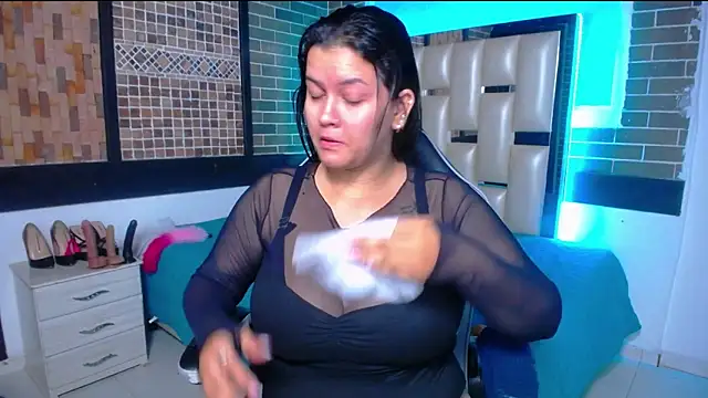 kriss sweetboobs10 online show from October 17, 2025, 12:40 pm