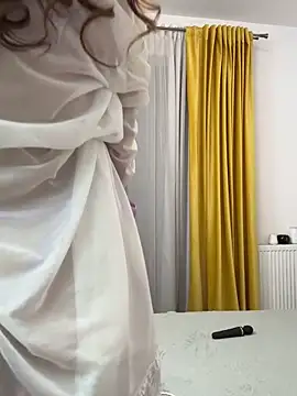 CelineReys online show from October 14, 2025, 5:46 pm