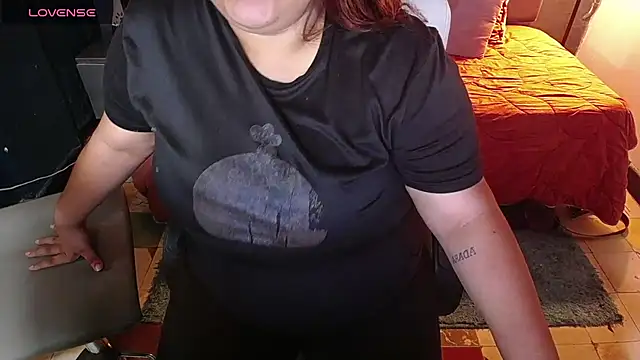Snapshot of ailyn_maury chatting on April 25, 2026, 12:57 am ailyn maury online show from April 25, 2026, 12:57 am