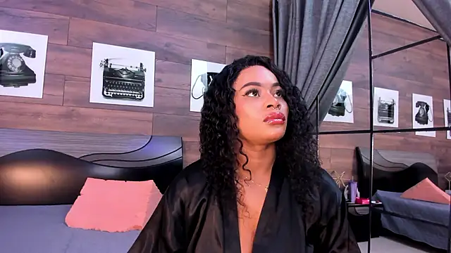 Snapshot of SammyDesire_10 chatting on February 12, 2026, 6:40 pm SammyDesire 10 online show from February 12, 2026, 6:40 pm