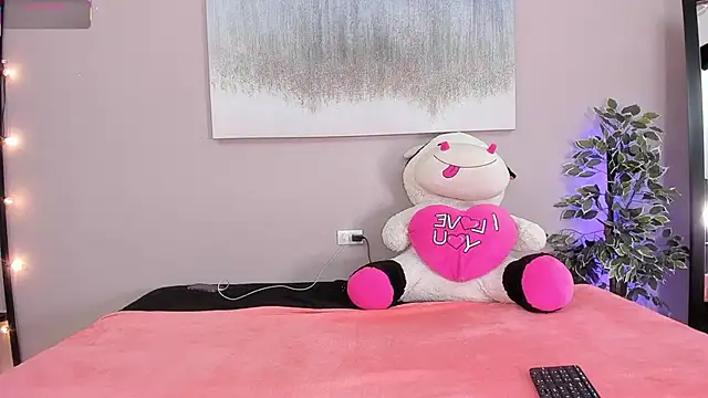 Snapshot of SammyDesire_10 chatting on November 11, 2025, 6:58 pm SammyDesire 10 online show from November 11, 2025, 6:58 pm