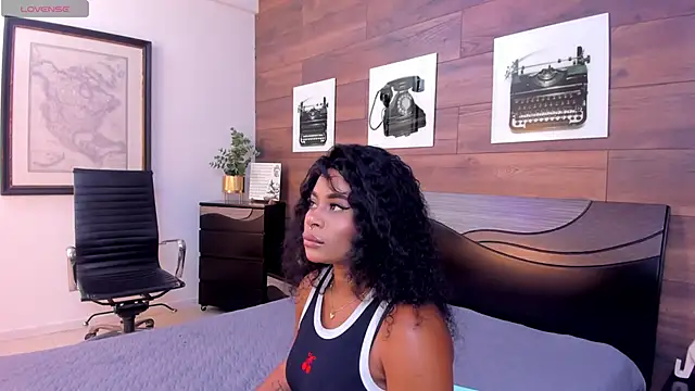 Snapshot of SammyDesire_10 chatting on February 18, 2026, 7:43 pm SammyDesire 10 online show from February 18, 2026, 7:43 pm