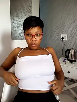 Hotytoty26 online show from November 26, 2025, 12:49 pm