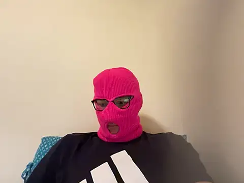 Snapshot of coquin2100 chatting on April 2, 2026, 11:44 pm coquin2100 online show from April 2, 2026, 11:44 pm