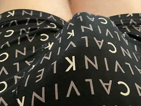 Snapshot of coquin2100 chatting on March 17, 2025, 4:33 pm coquin2100 online show from March 17, 2025, 4:33 pm