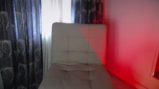 Taylor dolll online show from October 21, 2025, 2:49 pm