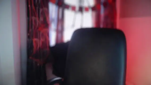 Taylor dolll online show from October 28, 2025, 3:00 pm