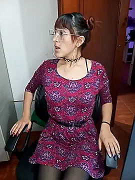 Hairydoll  online show from October 29, 2025, 10:42 pm