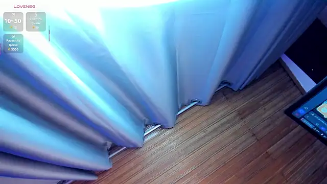 alice kingsley  online show from March 8, 2026, 2:04 am