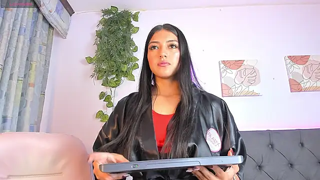 Quiinn bx online show from February 12, 2026, 8:30 pm