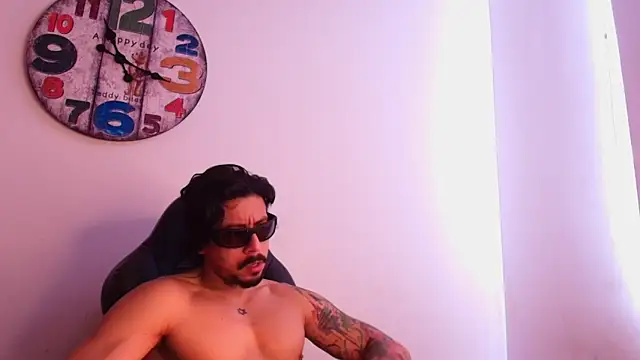 josemeirelesfox online show from October 7, 2025, 9:21 am