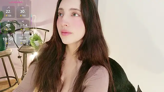 Rebbecawhite meow online show from May 12, 2026, 6:36 pm