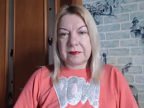 Snapshot of Lillia_Ray chatting on March 4, 2026, 8:33 am Lillia Ray online show from March 4, 2026, 8:33 am