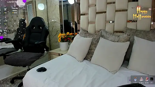 Snapshot of keylamillerr chatting on October 15, 2025, 5:10 pm keylamillerr online show from October 15, 2025, 5:10 pm