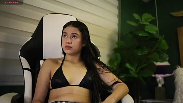 Danaa Rouse online show from October 22, 2025, 7:35 pm