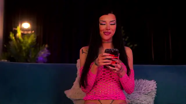 ChicaOra online show from February 24, 2026, 9:59 pm