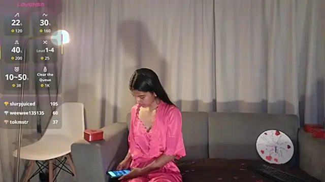 YuliethPetite online show from February 1, 2026, 11:30 am