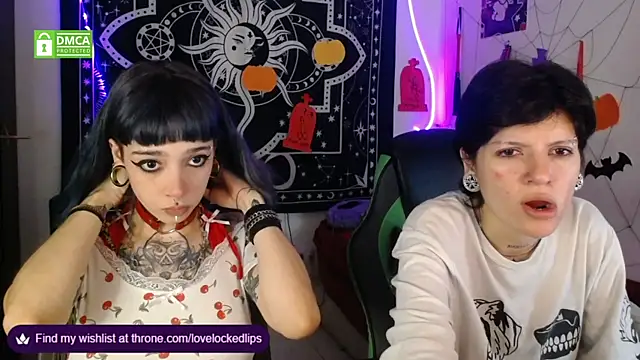 lovelockedlips online show from November 2, 2025, 4:50 am