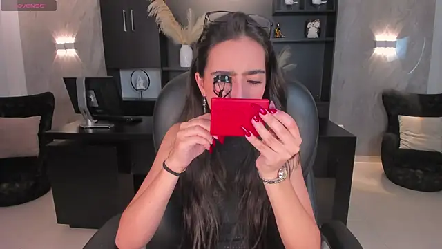 LarisaSmirnov online show from January 19, 2026, 5:22 am