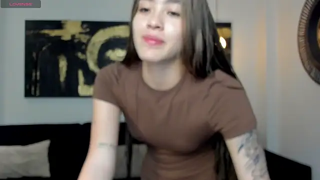 MaiaCollins online show from January 18, 2026, 5:49 pm