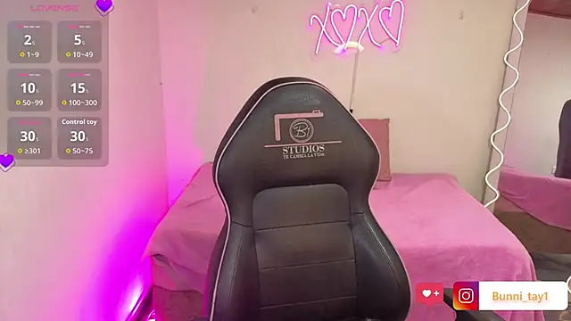 Snapshot of Malory_tay1 chatting on November 12, 2025, 7:07 pm Malory tay1 online show from November 12, 2025, 7:07 pm