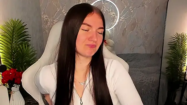 babyisperfect online show from May 31, 2026, 1:55 am
