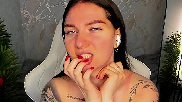 babyisperfect online show from June 12, 2026, 1:36 am
