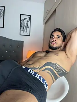 Snapshot of Maximiliano_ford chatting on July 19, 2026, 12:02 pm Maximiliano ford online show from July 19, 2026, 12:02 pm