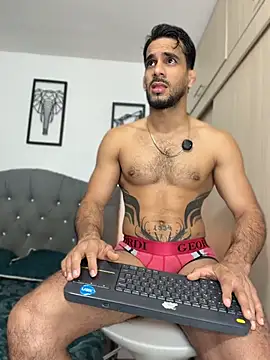 Snapshot of Maximiliano_ford chatting on July 21, 2026, 10:49 am Maximiliano ford online show from July 21, 2026, 10:49 am